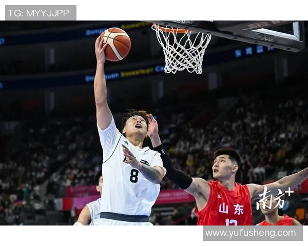 山东男篮迎战美国明星队展现篮球魅力与实力的巅峰对决